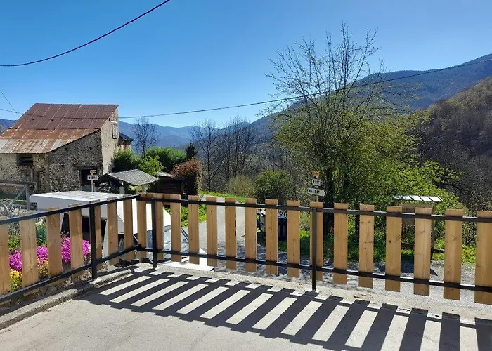 Les Lutins 別荘 Biert